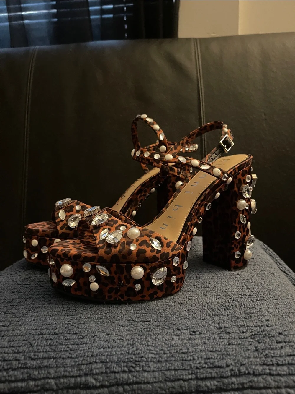 Gianni Bini Women’s Leopard Print Platform Sandals w/Crystal Embellishments NWOB